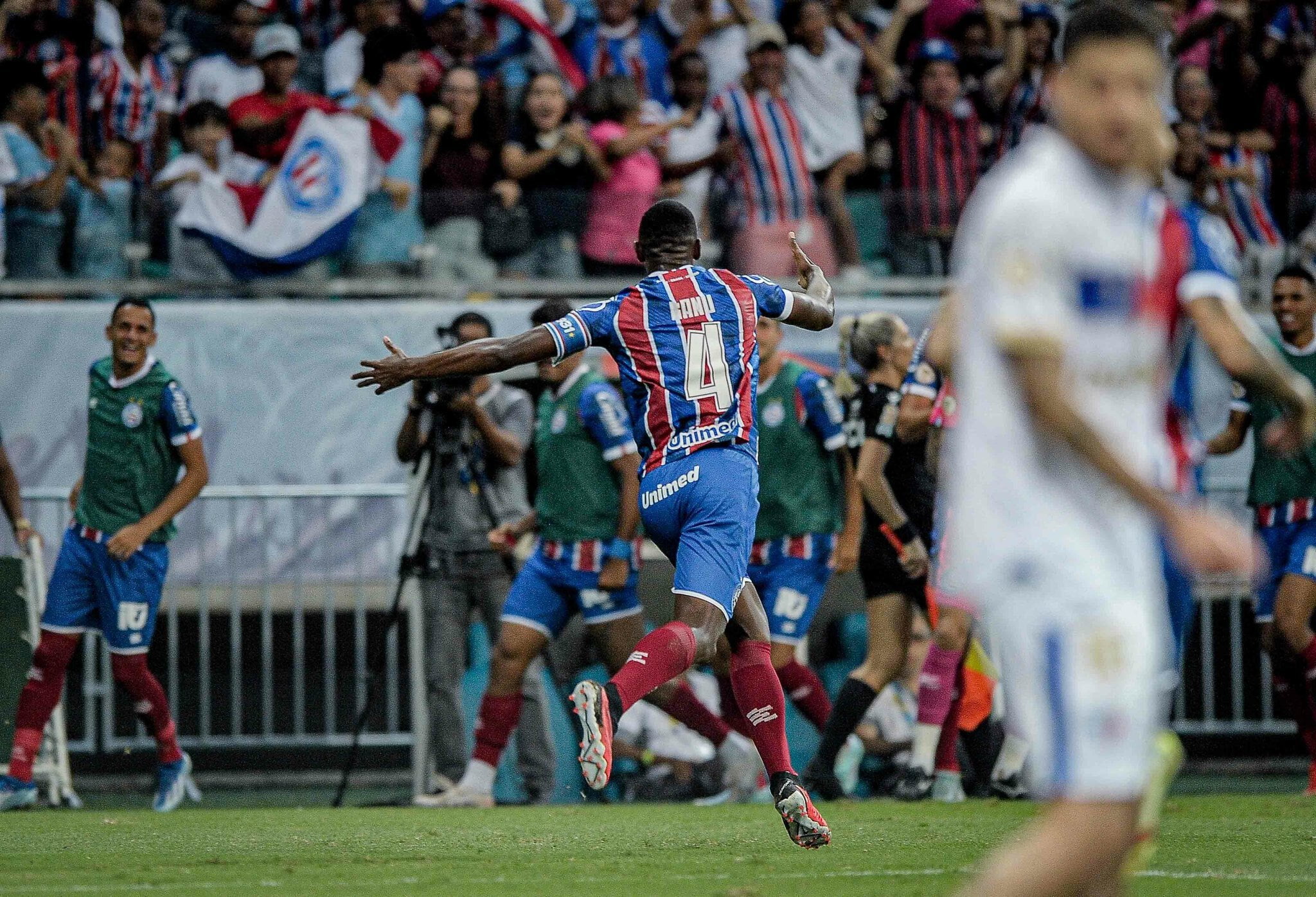 Bahia e Fortaleza Após vitória de 2 a 0 Esquadrão de Aço SOBE na tabela