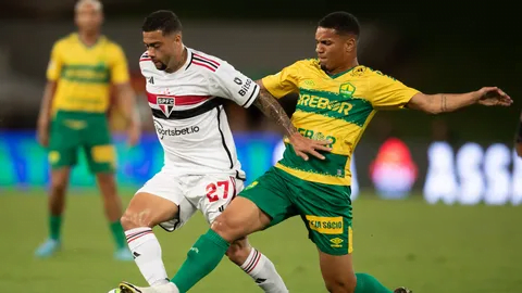 São Paulo joga mal e perde para o Cuiabá