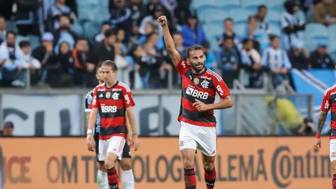 Flamengo faz dois e sai na frente na Copa do Brasil