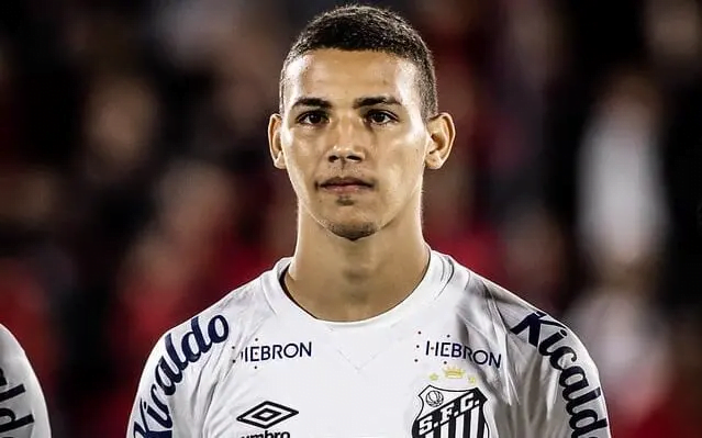 Santos encaminha venda de Deivid Washington ao Chelsea