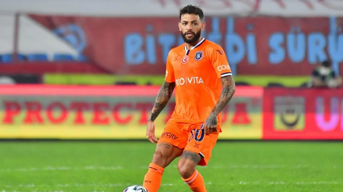 Júnior Caiçara é anunciado como novo reforço do Santos