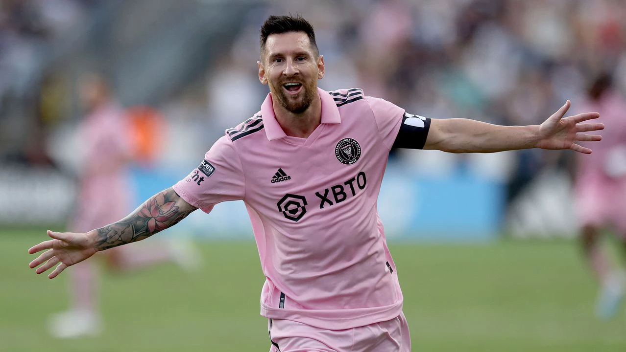 Messi se torna o maior campeão da história do futebol