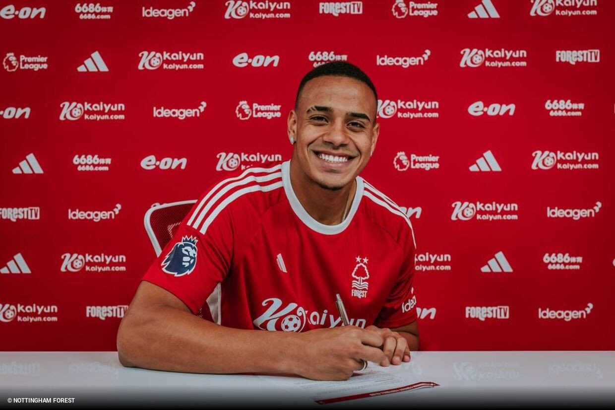 Nottingham Forest anuncia o zagueiro Murillo, ex - Corinthians