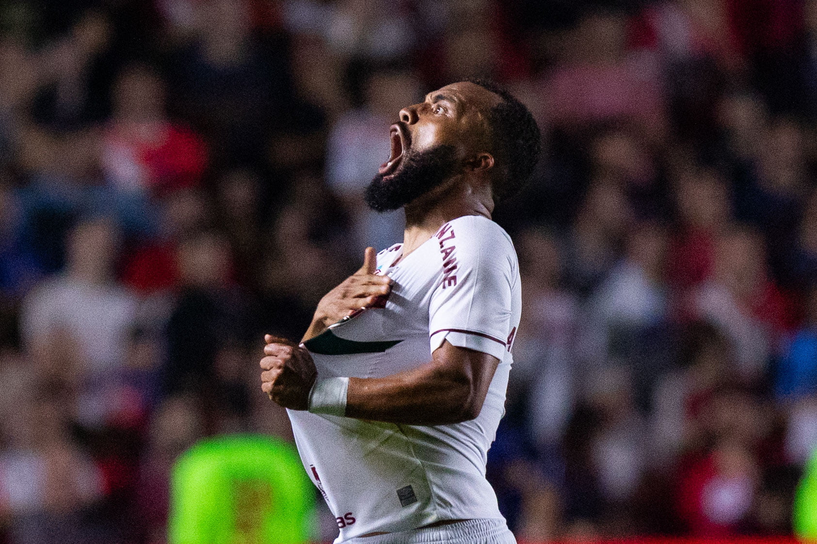 Fluminense empata no final e agora decide em casa na Libertadores