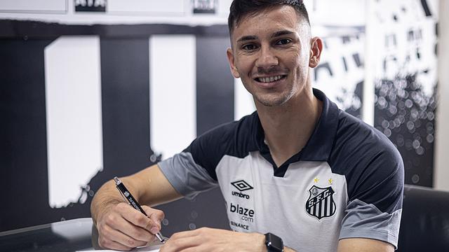 Santos anuncia oficialmente o uruguaio Maximiliano Silvera