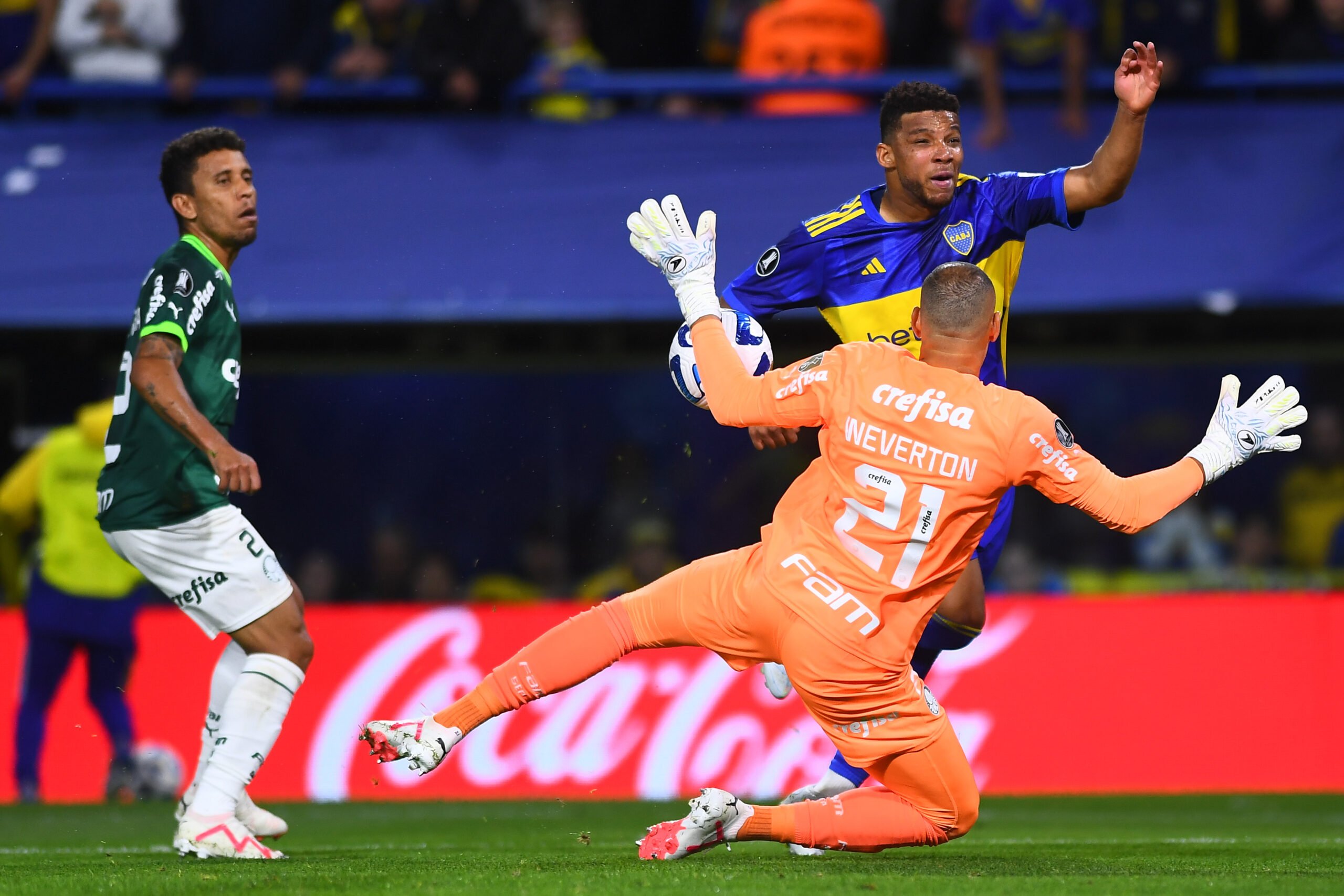 Libertadores: Palmeiras segura empate contra o Boca na Bombonera e