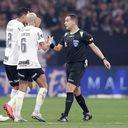Ex-árbitros analisam Corinthians x Fortaleza