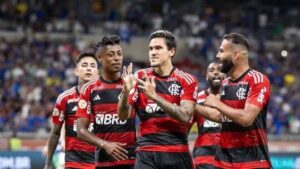 Flamengo renovação com parte do elenco