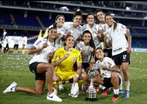 Corinthians vence Palmeiras e é tetracampeão da Libertadores feminina