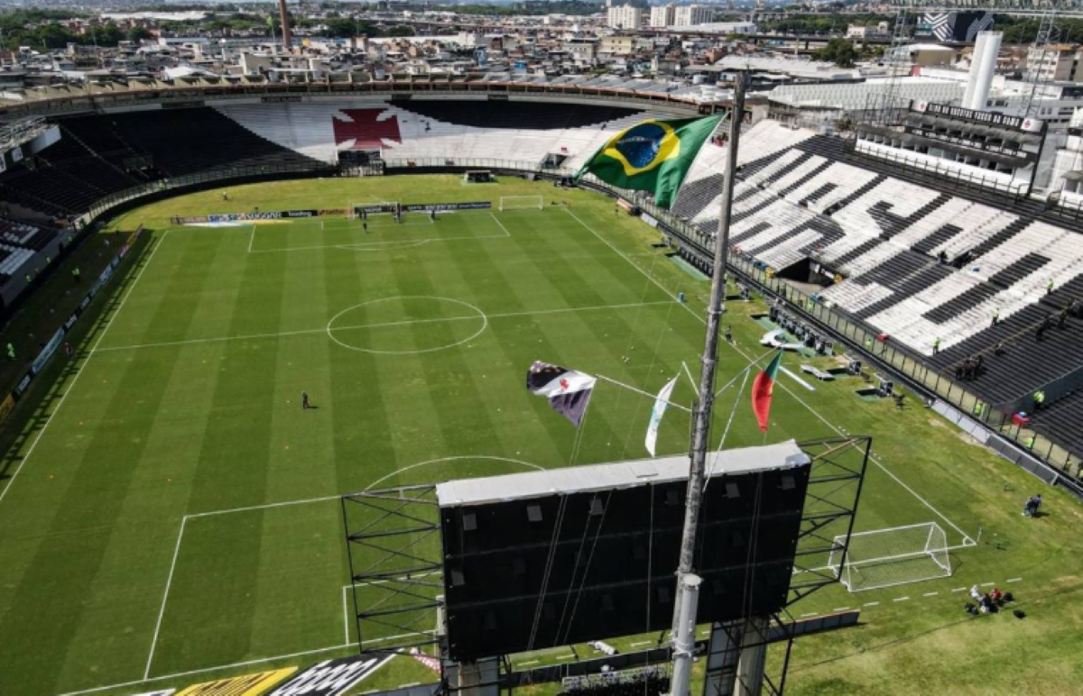Vasco e Botafogo negociam local do clássico: São Januário em destaque
