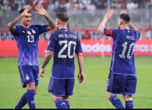 Argentina vence o Peru