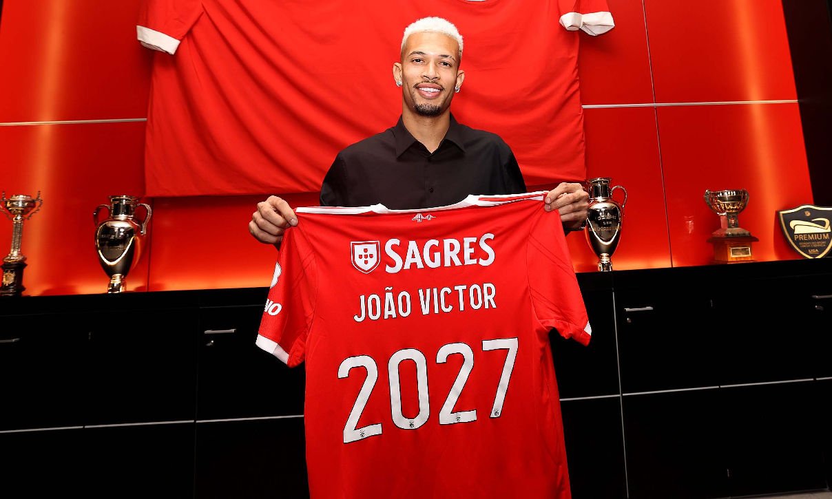 João Victor Zagueiro do Benfica