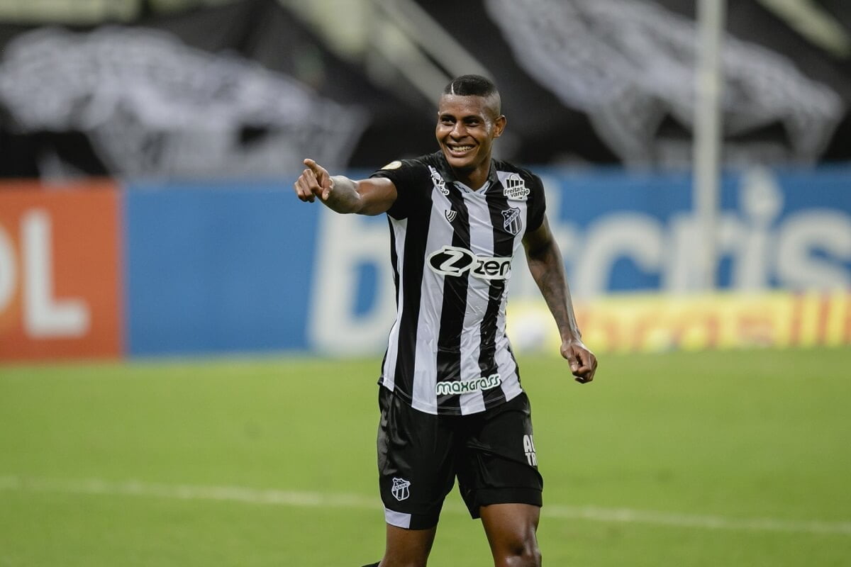 Kléber Atacante do Ceará pego no doping