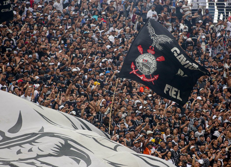 Organizada do Corinthians PROMETE incomodar elenco após empate