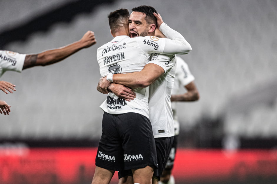 Valor para negociação de Maycon no Corinthians; Futuro incerto para Renato Augusto
