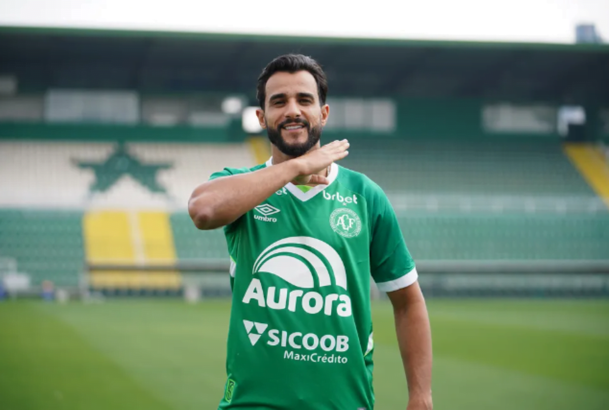 Henrique Dourado pode VOLTAR a clube paulista após 10 anos