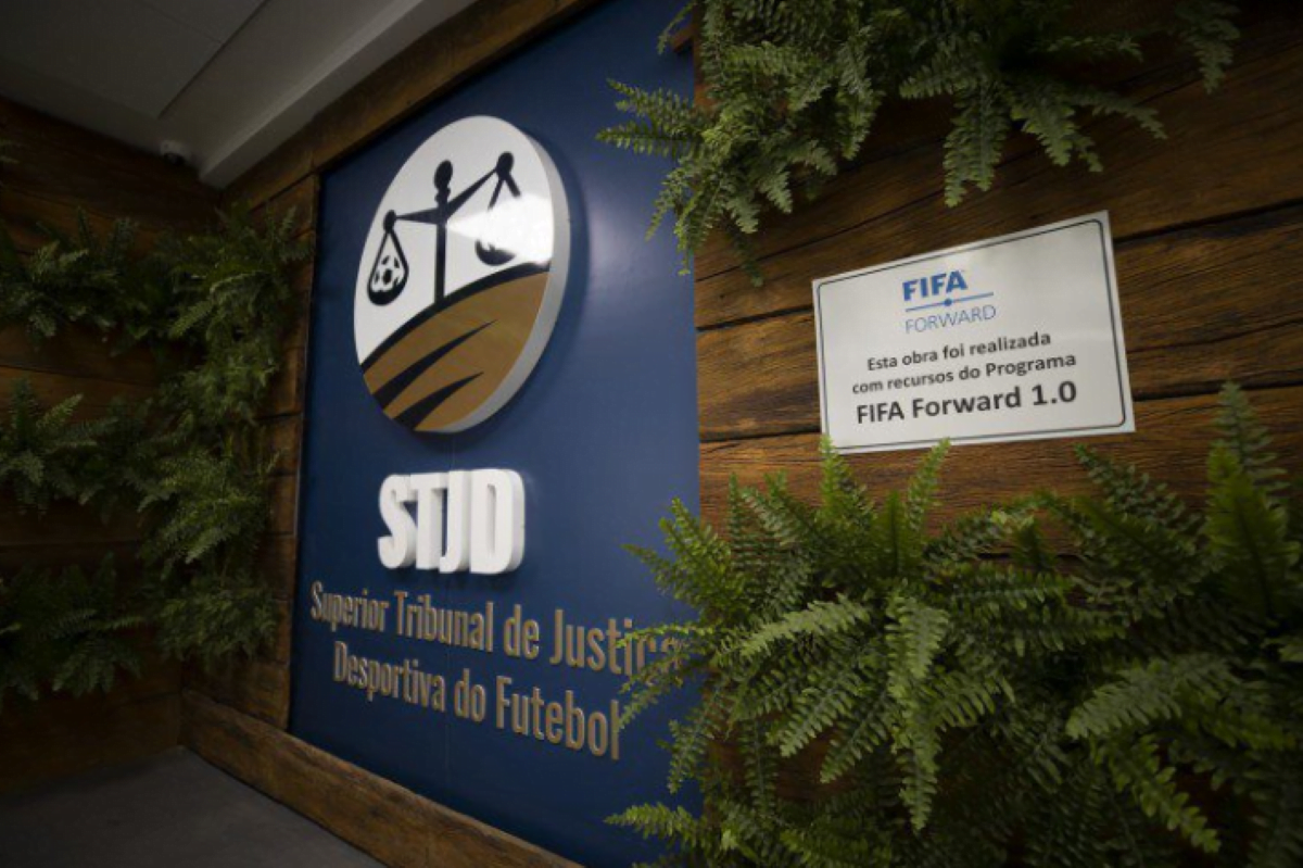 STJD “transfere” punição do Vasco ao Cruzeiro logo antes do confronto direto