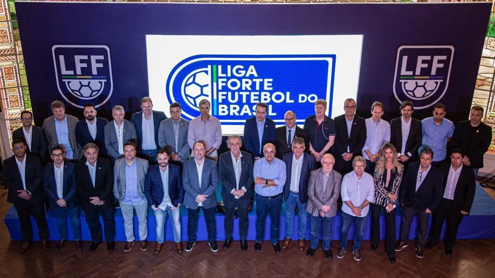 Forte futebol fecha acordo bilionário