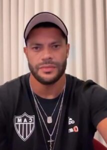 Hulk suspensão e pedido de desculpa