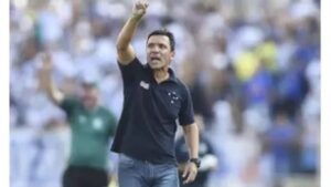 Cruzeiro demite Zé Ricardo