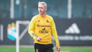 Botafogo mira em Tiago Nunes