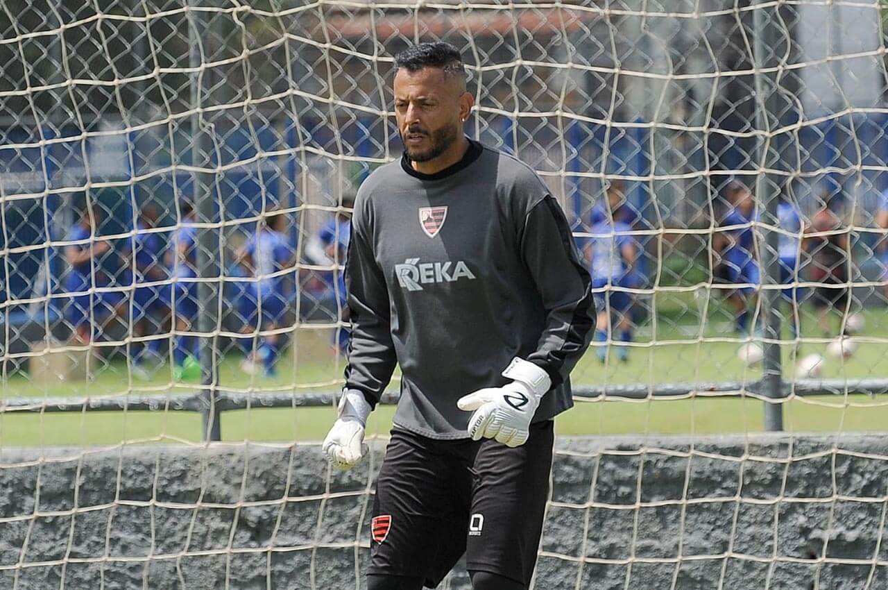 Fernando Henrique Goleiro