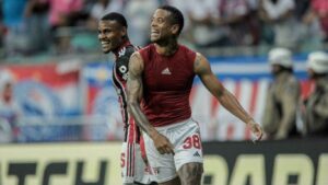 Caio Paulista o HERÓI improvável, jogador marcou gol da vitória nos acréscimos