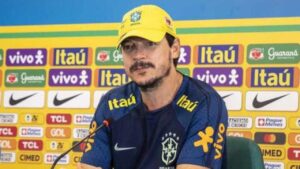 Gabriel Jesus não VIAJA com a Seleção, Diniz fala