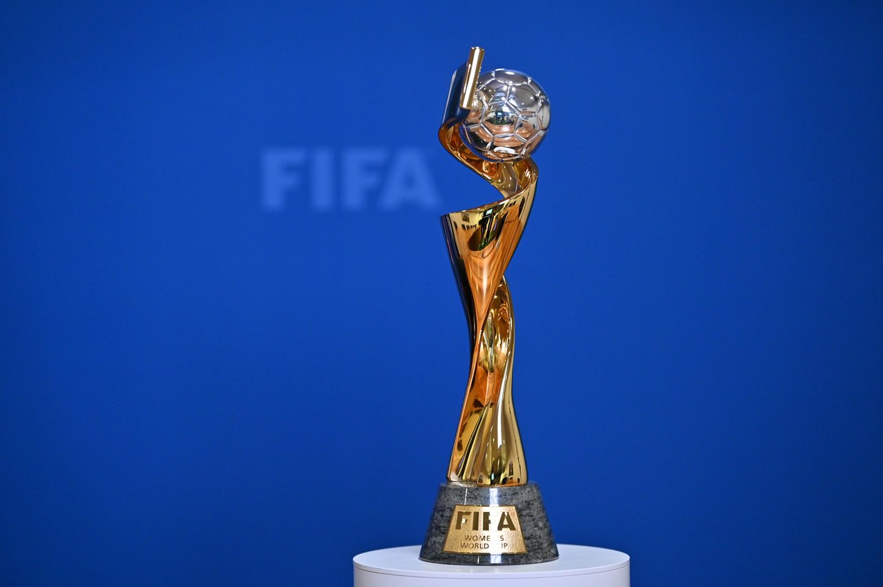 Corrida ao Mundial de futebol feminino: já há três candidaturas