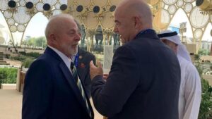 Lula de encontra com PRESIDENTE da FIFA, Brasil tenta sediar Copa do Mundo feminina