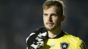 Botafogo: Goleiro é COTADO para 2024, ele atua fora do Brasil