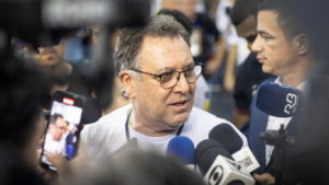 Polêmico: Neymar pede para CAMISA 11 não ser usada no Santos
