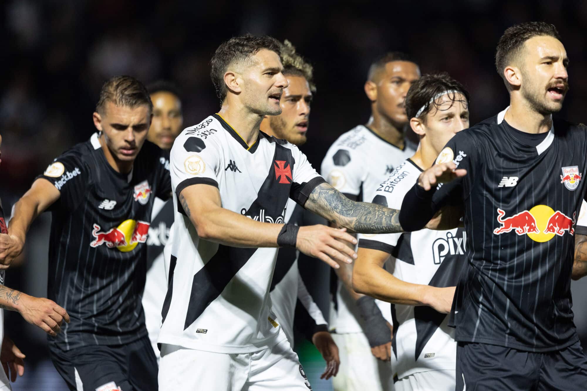 Jogo Vasco x Red Bull Bragantino agora: Saiba placar