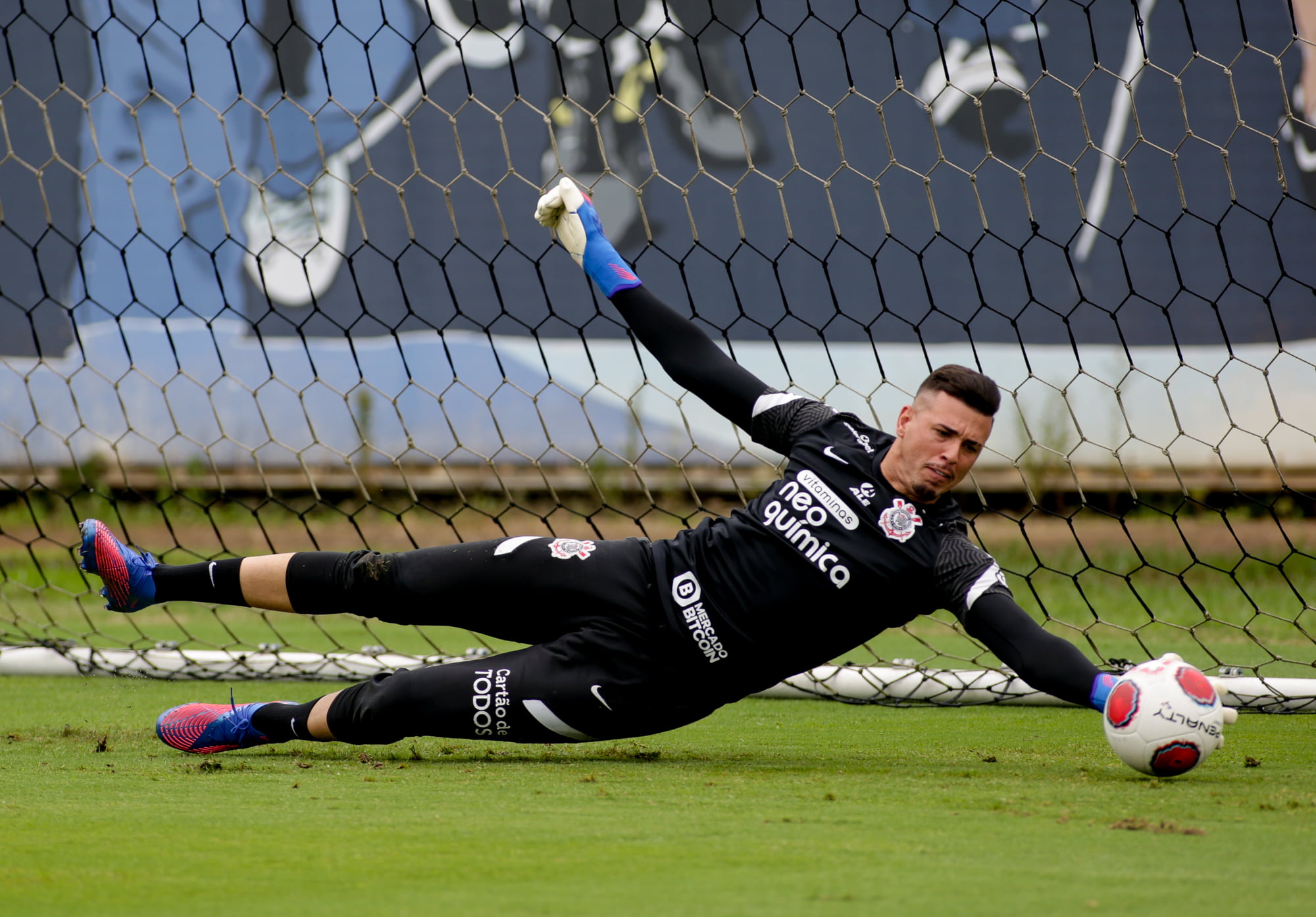 Ivan goleiro, pode ser envolvido em negociação com o Santos