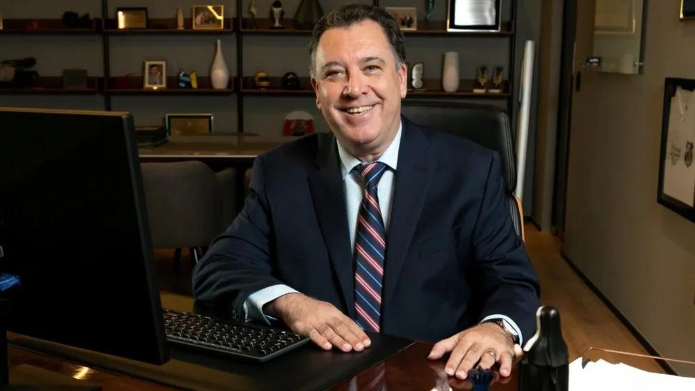 Santos: Candidato promete equipe VITORIOSA, novo ESTÁDIO e diz que Luxa não será técnico
