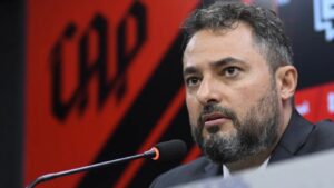 MUDANÇA NECESSÀRIA: Vasco DEMITE Diretor Paulo Bracks e inicia processo de reformulação para 2024