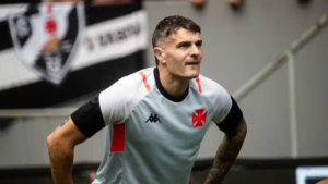 Vasco e Vegetti acertam VALOR de salário, novo contrato válido até 02 anos