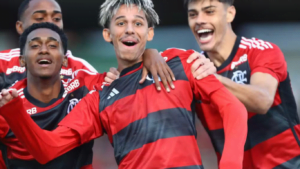 Flamengo EMPRESTA artilheiro para clube de Portugal e renova até 2026