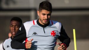 Pedro Raul de volta ao Brasil, CORINTHIANS estuda últimos detalhes para comprar jogador
