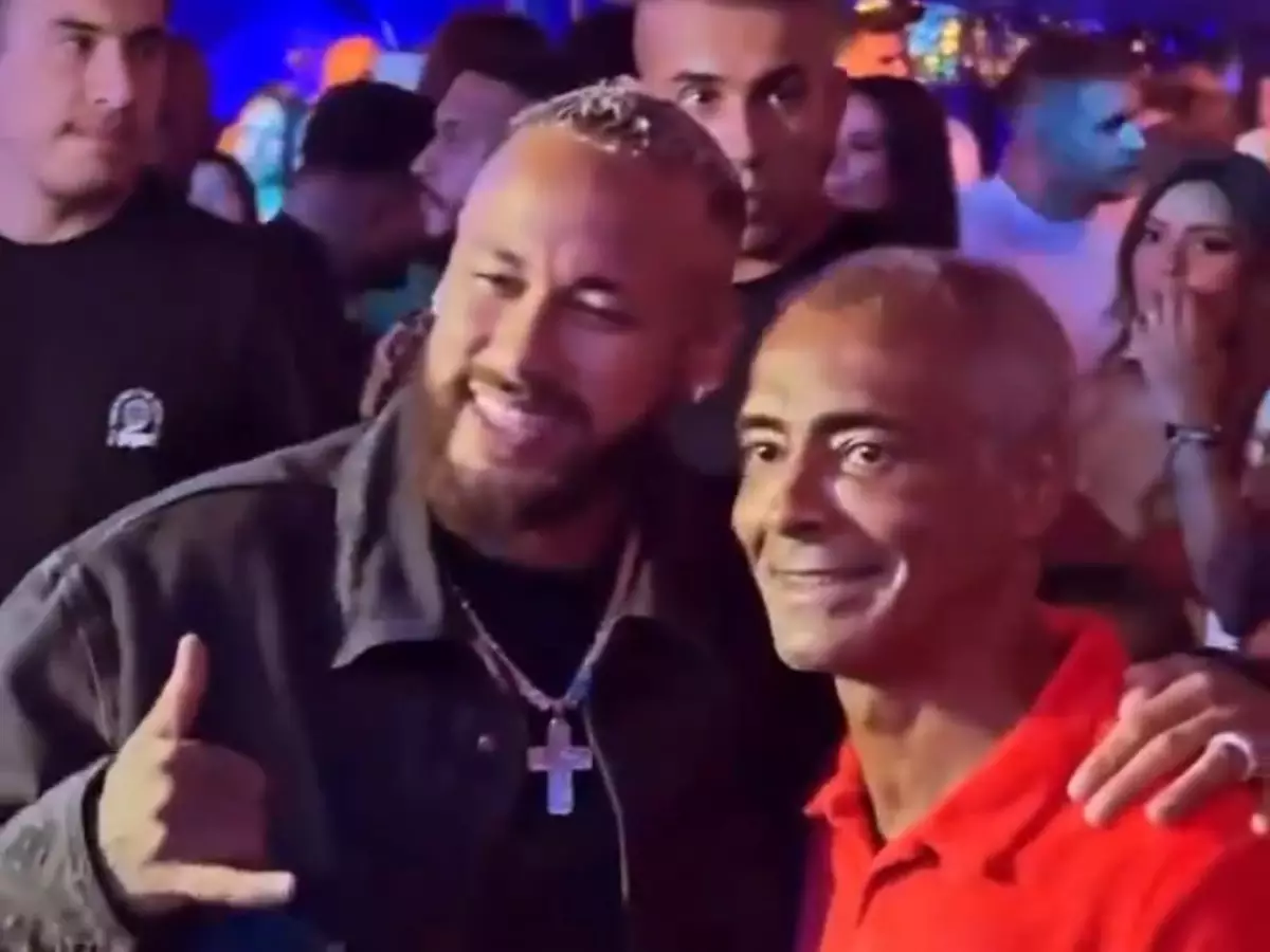 Neymar em festa de aniversário