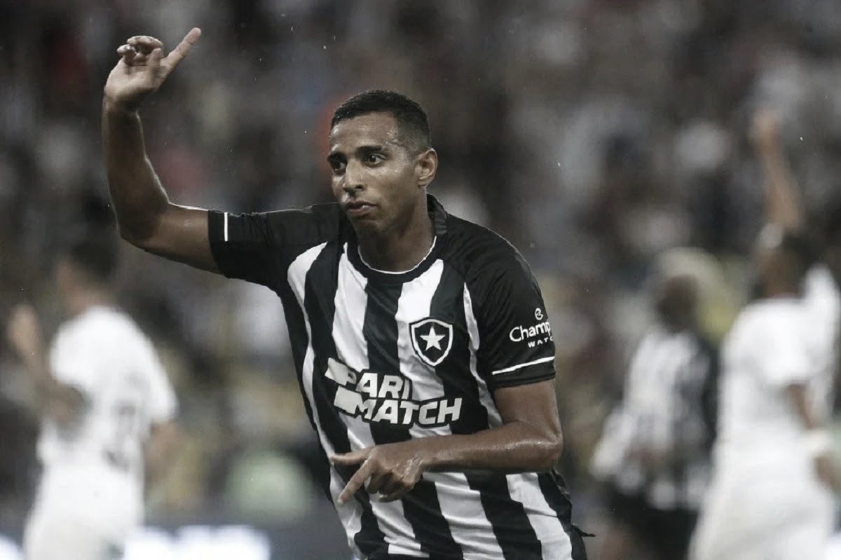 Atacante Botafogo Vitor Sá