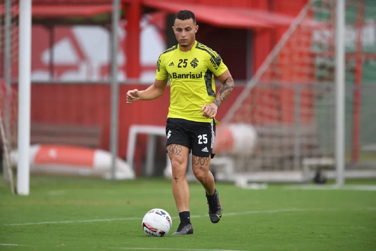 Bruno Gomes Volante Internacional