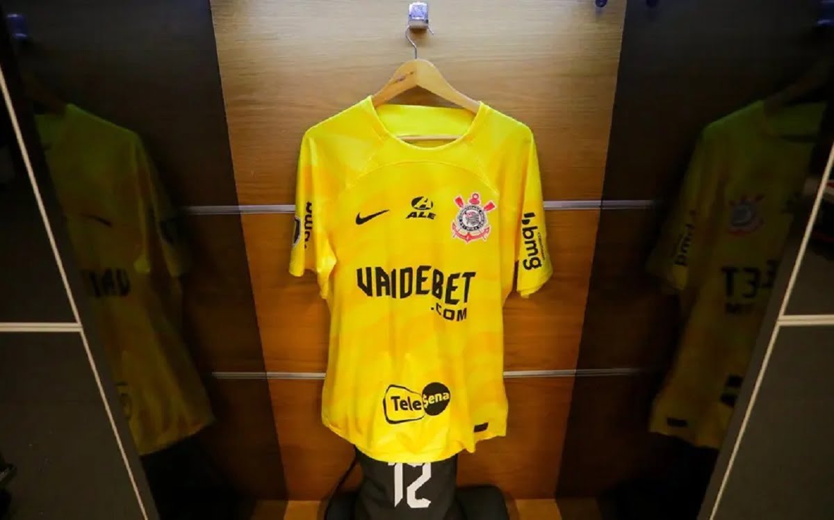 Camisa do Corinthians com o patrocínio da VaideBet