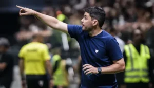 Cruzeiro: Larcamón manda recado a Felipão após vitória na ARENA MRV