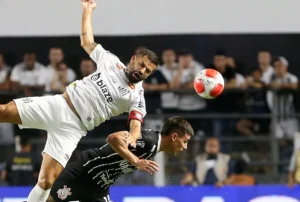 Santos VENCE o Corinthians e aumenta a crise no Parque São Jorge