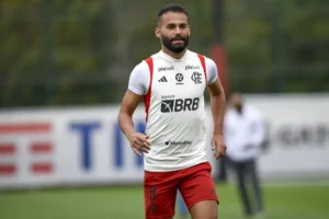 INTERNACIONAL faz nova OFERTA por Thiago Maia, PRESIDENTE tenta convencer o Flamengo a negociar volante