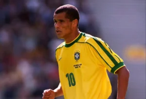Rivaldo fala sobre CBF: “quem está pagando são os jogadores... uma vergonha para o Brasil”