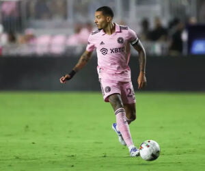 Botafogo vence DISPUTA com o Bahia e anuncia VOLANTE que atuava na MLS