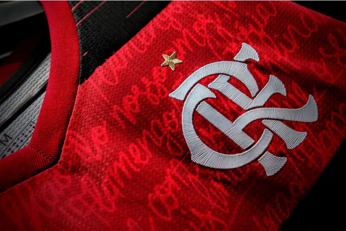 Flamengo acerta patrocínio de manga Foto: Reprodução