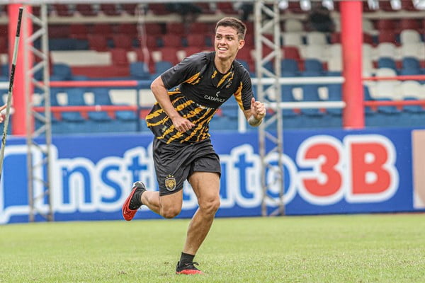 Campeão da Libertadores- Giovanni acerta com o Amazonas